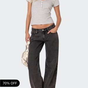 Edikted Black Petite Raelynn Washed Low Rise Jeans